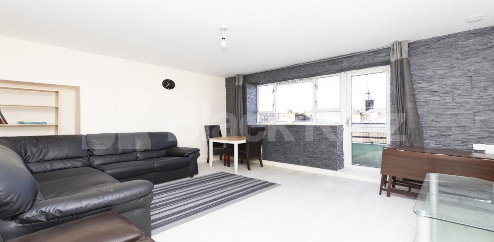 			4 BED PLUS LOUNGE, 4 Bedroom, 1 bath, 1 reception Apartment			 Windsor Street, ANGEL - ESSEX ROAD